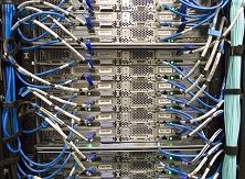 Es sind Redis-Server, die aktuell von einem Trojaner infiziert wurden, wie Sicherheitsforscher warnen. Die unsichere Konfiguration der Server ermöglicht der Malware das Schürfen von Kryptowährungen.