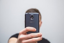 Mobile-Banking-Malware will ein Selfie